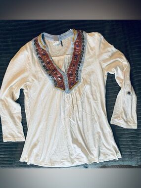 Embroidered V-Neck Top in Cream with Multicolor Trim